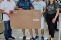 CDL entrega prêmio da promoção BLACK FRIDAY